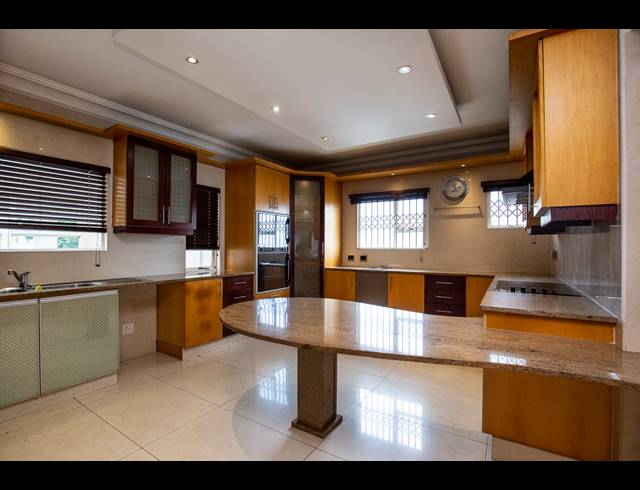 3 BEDROOM APARTMENT FOR SALE IN MUSGRAVE